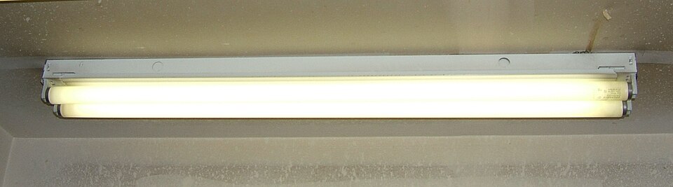 Lâmpada Tubular LED e Calha